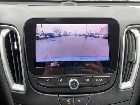 Used 2024 Chevrolet Malibu LT image 22