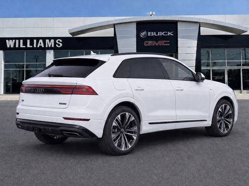 Used 2025 Audi Q8 Prestige AWD/4WD image 7