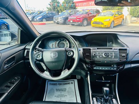 Used 2017 Honda Accord Sport Special Edition image 11