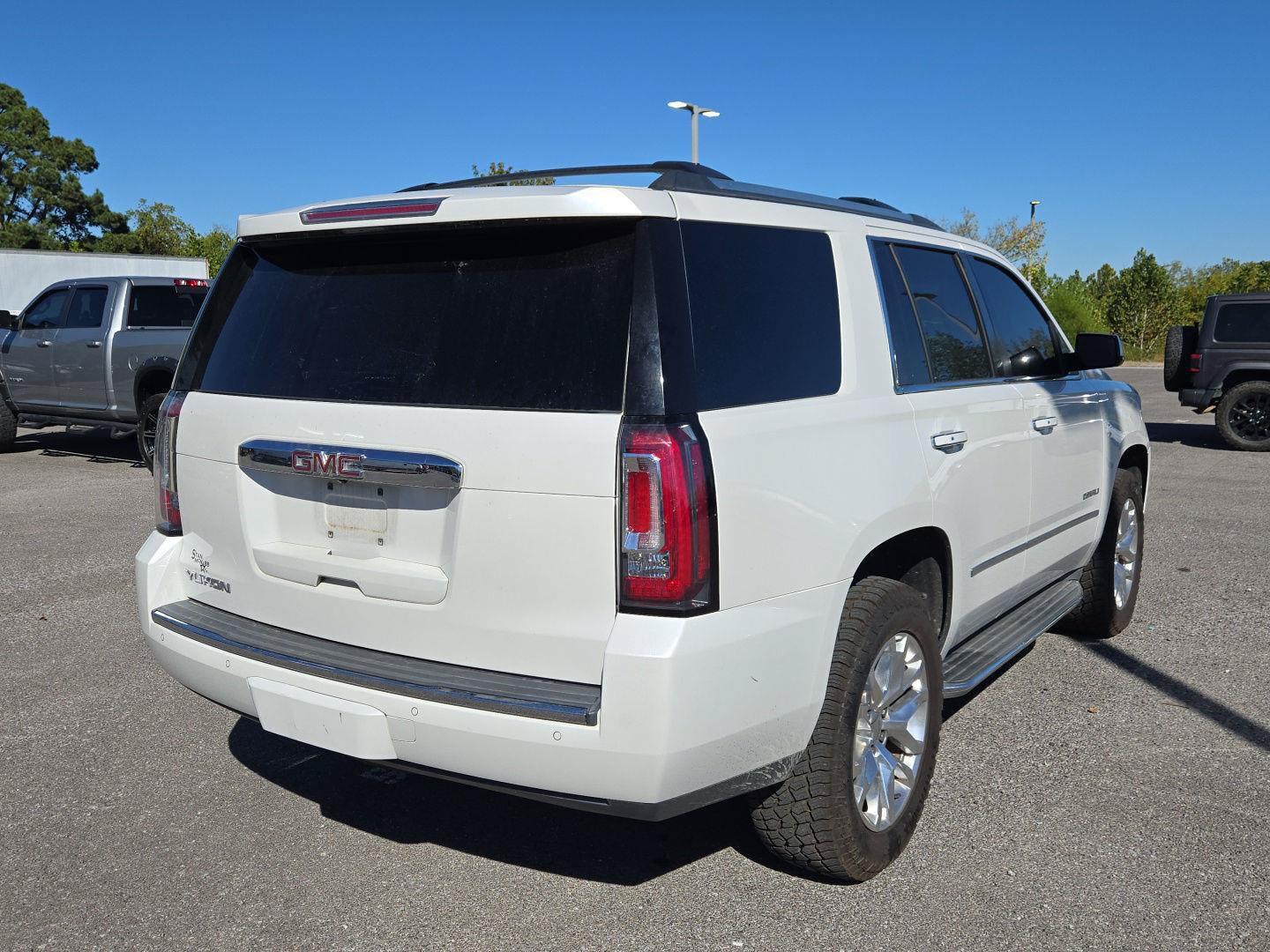 Used 2016 GMC Yukon Denali w/ Open Road Package AWD/4WD image 7