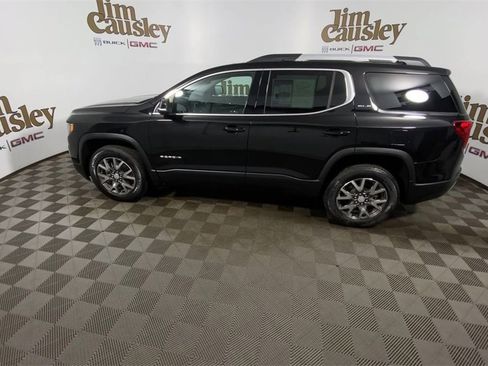 Used 2023 GMC Acadia SLE w/ Driver Convenience Package image 5