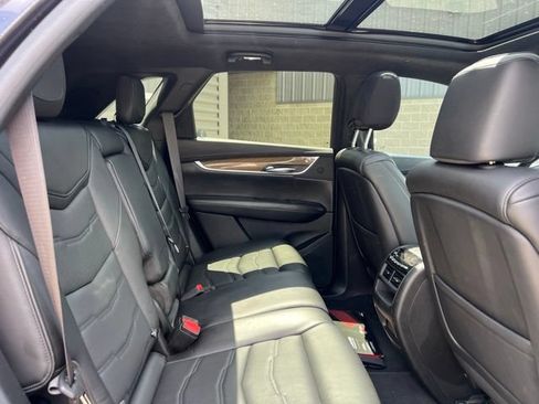 Used 2018 Cadillac XT5 Platinum w/ Driver Assist Package AWD/4WD image 14