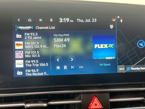 Used 2025 Hyundai Elantra SEL FWD image 31