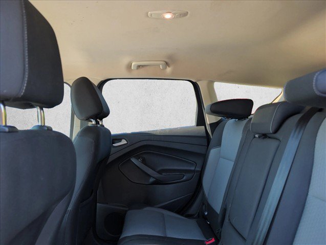 Used 2017 Ford Escape SE w/ Equipment Group 201A AWD/4WD image 18