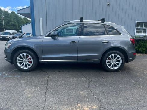 Used 2016 Audi Q5 2.0T Premium Plus w/ Technology Package AWD/4WD image 2