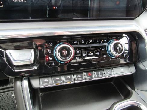 Used 2024 GMC Sierra 1500 Denali Ultimate AWD/4WD image 23