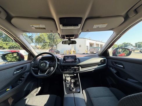 Used 2023 Nissan Rogue SV AWD/4WD image 26