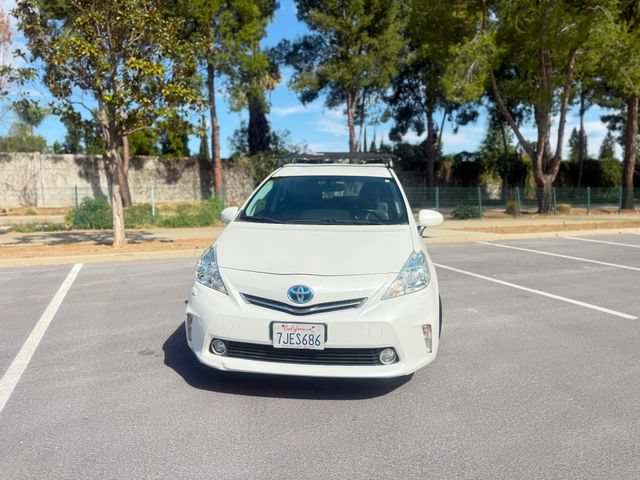 Used 2014 Toyota Prius V Five FWD image 9