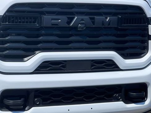 Used 2025 RAM 2500 Big Horn AWD/4WD image 41