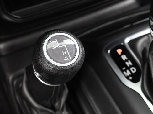 Used 2022 Jeep Wrangler Unlimited Sport image 24