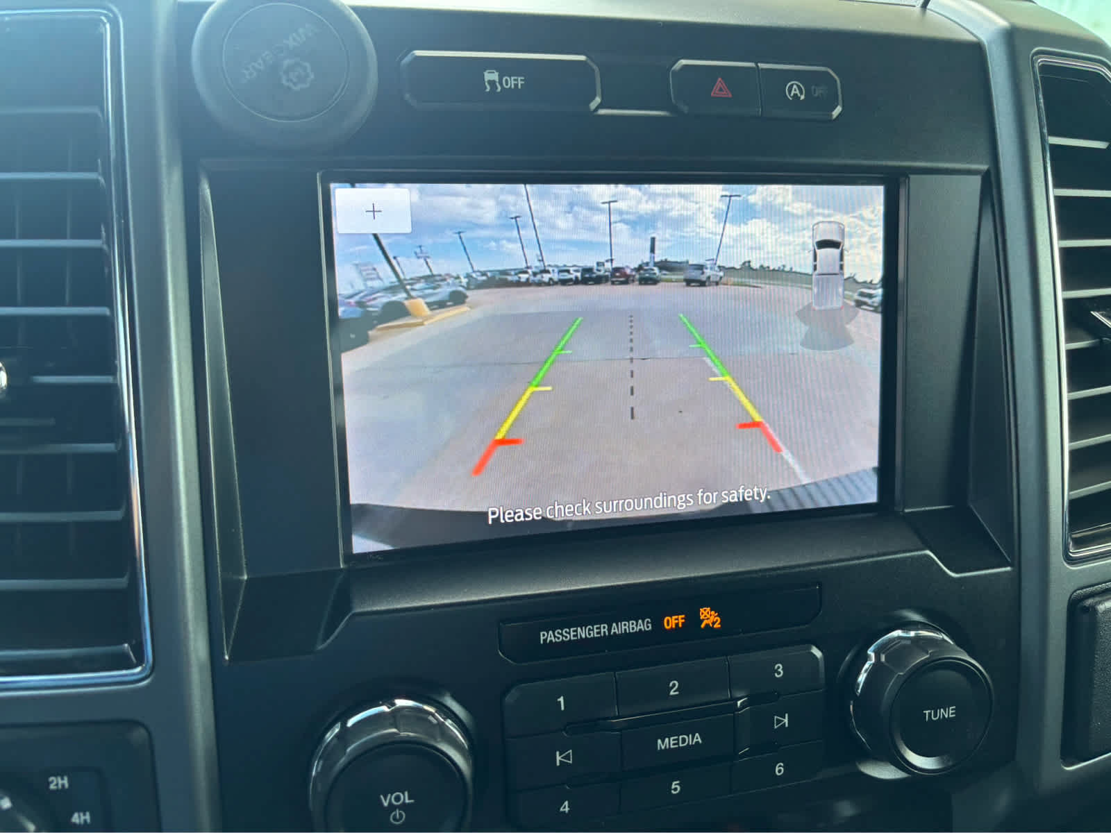 Used 2019 Ford F150 XLT w/ Equipment Group 302A Luxury AWD/4WD image 25