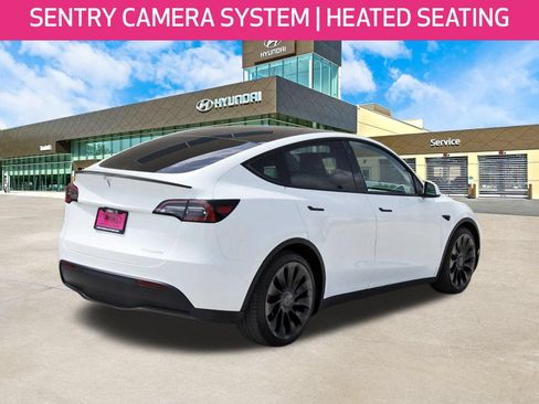 Used 2022 Tesla Model Y Performance AWD/4WD image 5