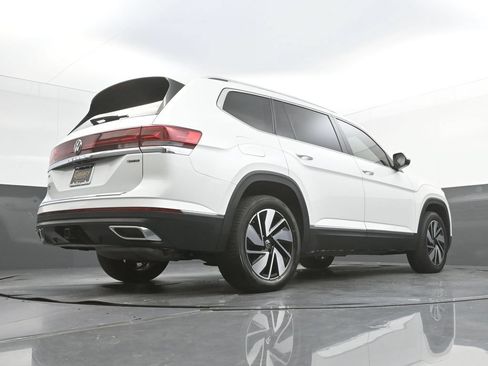 Used 2024 Volkswagen Atlas SEL AWD/4WD image 50