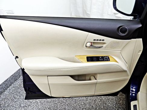 Used 2014 Lexus RX 450h AWD image 7