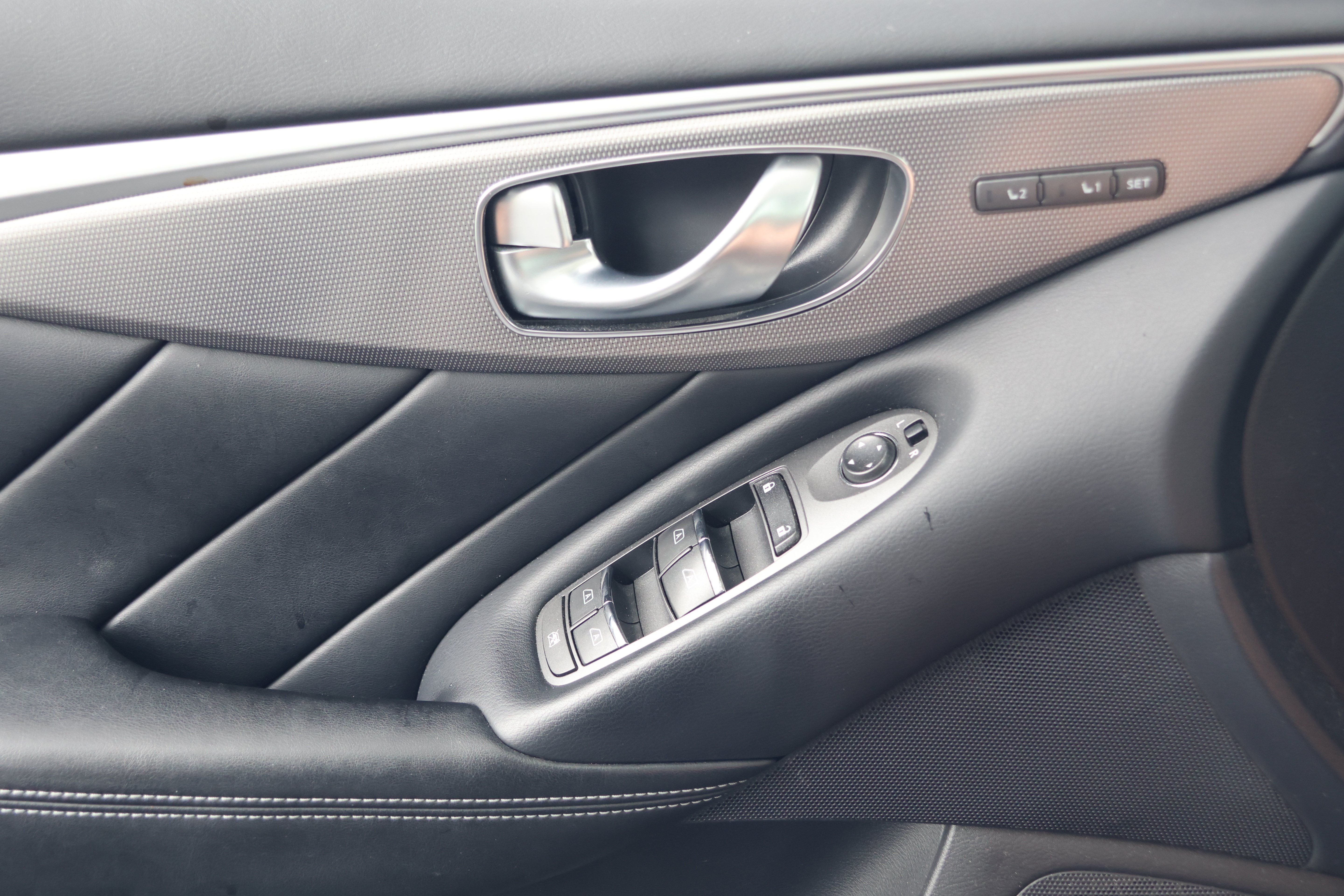 Used 2016 INFINITI Q50 Sport RWD image 12