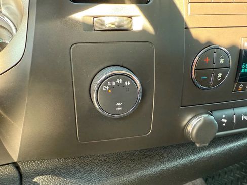 Used 2013 GMC Sierra 1500 SLE image 13