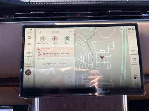 New 2026 Land Rover Range Rover SE AWD/4WD image 26
