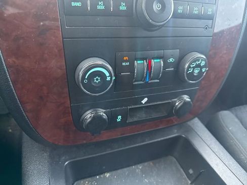 Used 2013 Chevrolet Suburban LS w/ All-Star Edition image 41