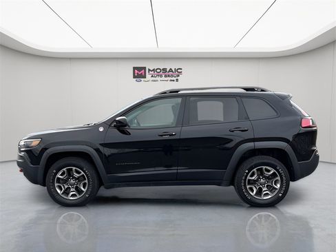 Used 2019 Jeep Cherokee Trailhawk w/ Comfort/Convenience Group image 4
