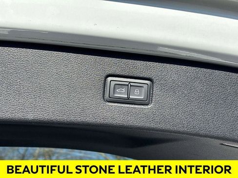 Used 2025 Audi Q7 3.0T Premium Plus image 15