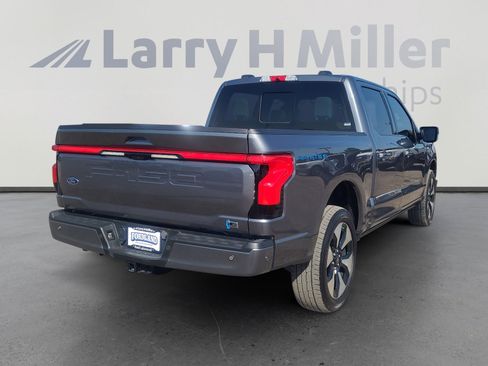 Used 2023 Ford F150 Lightning Platinum AWD/4WD image 5