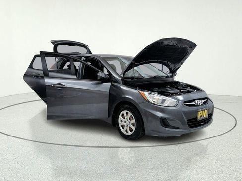Used 2013 Hyundai Accent GS FWD image 11