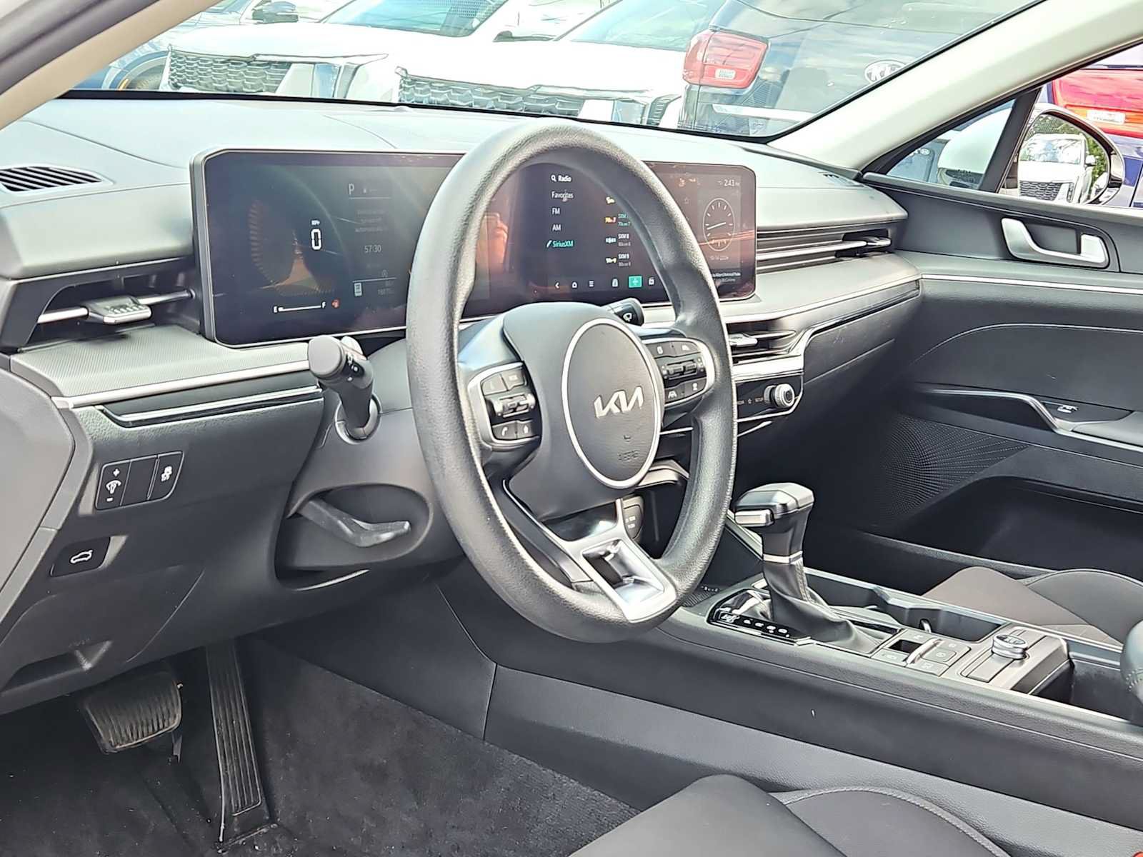 Used 2025 Kia K5 LXS FWD image 2