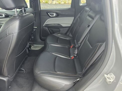 Used 2024 Jeep Compass Limited AWD/4WD image 10