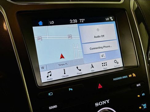 Certified 2019 Ford Explorer Limited w/ Ford Safe & Smart Package image 18