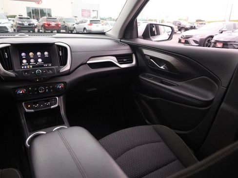 Used 2022 GMC Terrain SLE w/ Driver Convenience Package FWD image 24
