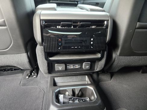 New 2026 Jeep Grand Wagoneer Limited image 6