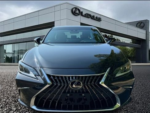 New 2025 Lexus ES 350 w/ Premium Package image 2