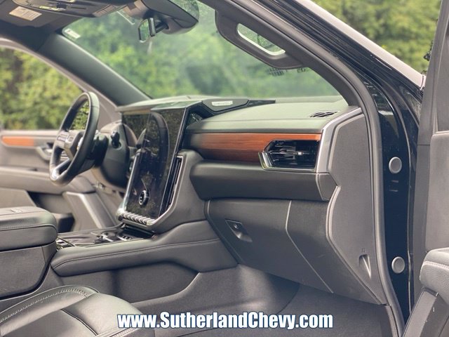 Used 2025 GMC Yukon Denali AWD/4WD image 19