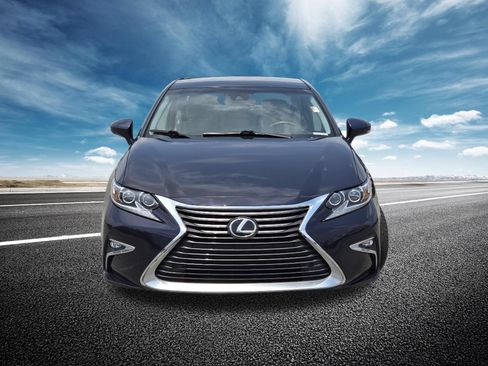 Used 2016 Lexus ES 350 w/ Luxury Package w/Wood Trim FWD image 14