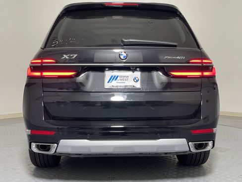 Used 2026 BMW X7 xDrive40i image 10