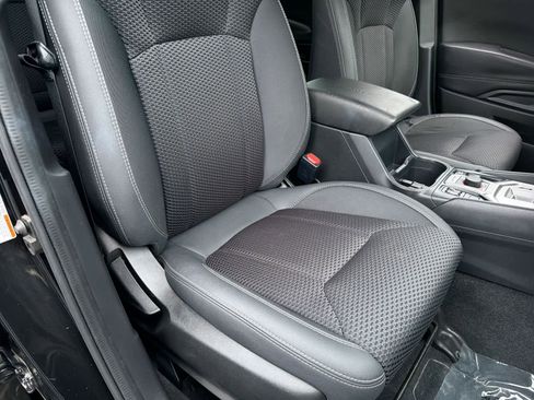 Used 2020 Subaru Forester Premium AWD/4WD image 23