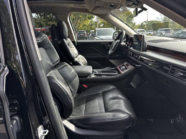 Certified 2023 Lincoln Aviator Reserve w/ Equipment Group 201A AWD/4WD image 35