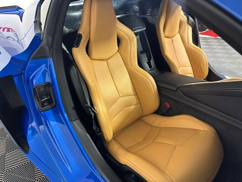 Used 2025 Chevrolet Corvette Z06 RWD image 28