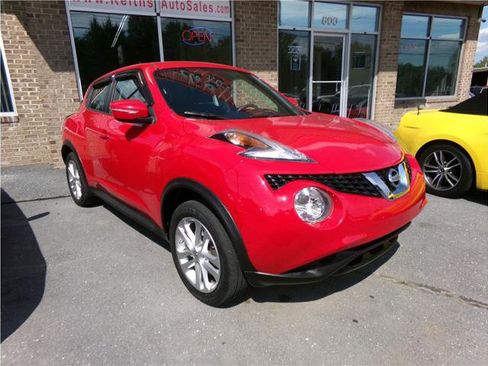 Used 2016 Nissan Juke S image 3