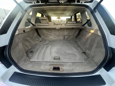 Used 2012 Land Rover Range Rover Sport HSE image 24