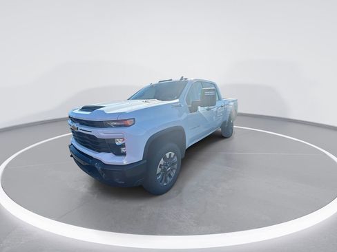 New 2026 Chevrolet Silverado 2500 Custom w/ Custom Value Package AWD/4WD image 4