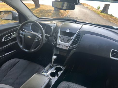 Used 2014 Chevrolet Equinox LS image 16