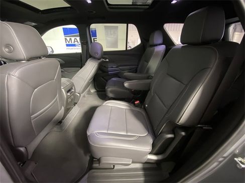 Certified 2023 Chevrolet Traverse LT w/ LT Premium Package image 32