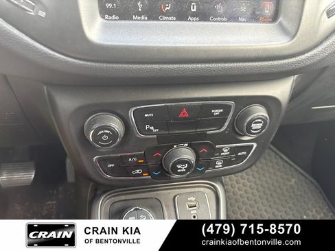 Used 2019 Jeep Compass Trailhawk w/ Cold Weather Group AWD/4WD image 22