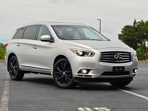 Used 2013 INFINITI JX35 AWD w/ Premium Pkg image 2