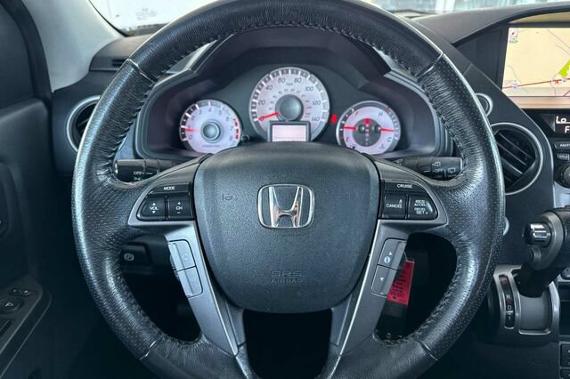 Used 2014 Honda Pilot Touring image 25