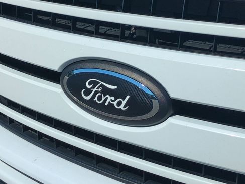 Used 2018 Ford F150 XLT w/ Equipment Group 302A Luxury AWD/4WD image 29