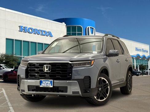 New 2026 Honda Pilot Touring image 1