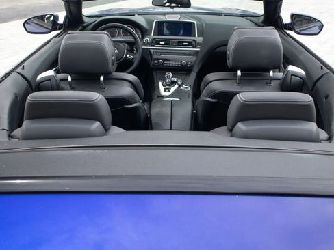 Used 2013 BMW M6 Convertible RWD image 9