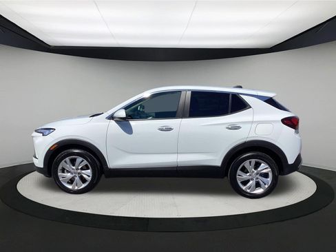 Used 2025 Buick Encore GX Preferred AWD/4WD image 5